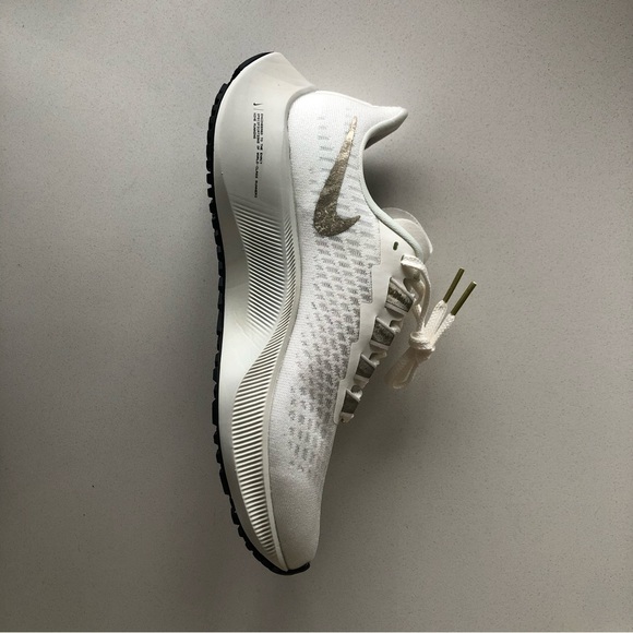Brand NEW Nike Air Zoom Pegasus 37 Premium White - Picture 5 of 5